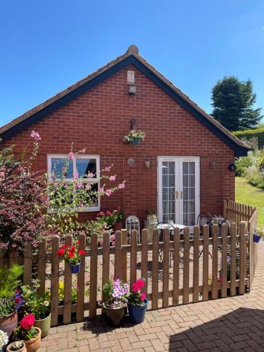 Bishop Burton Apartment | The Garden House