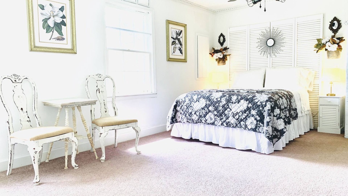 Spring Hill Apartment | The Gardenia Suites in The Heart of Spring Hill-A