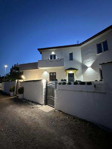 Isola Sacra House | The Gate 441 Rooms