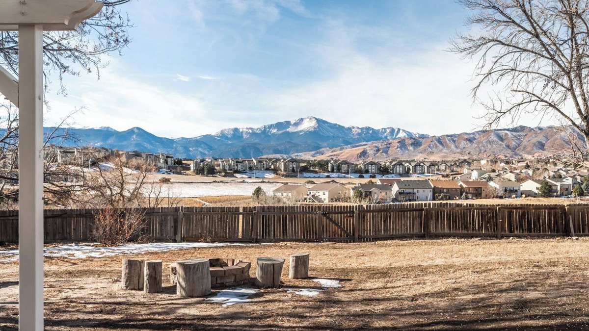 Rockrimmon House | The Gathering House- Amazing Rocky Mt. Views & Trails! Garden of the gods- USAFA