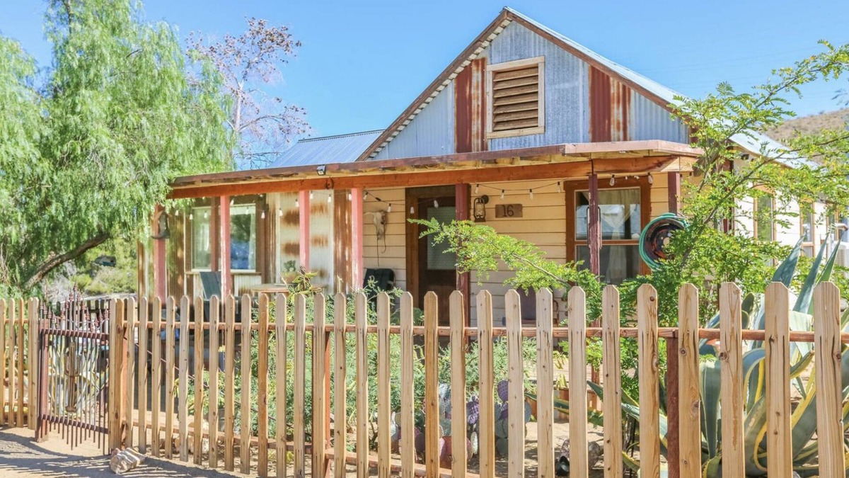 Randsburg House | The General - Historical Burcham house in Randsburg
