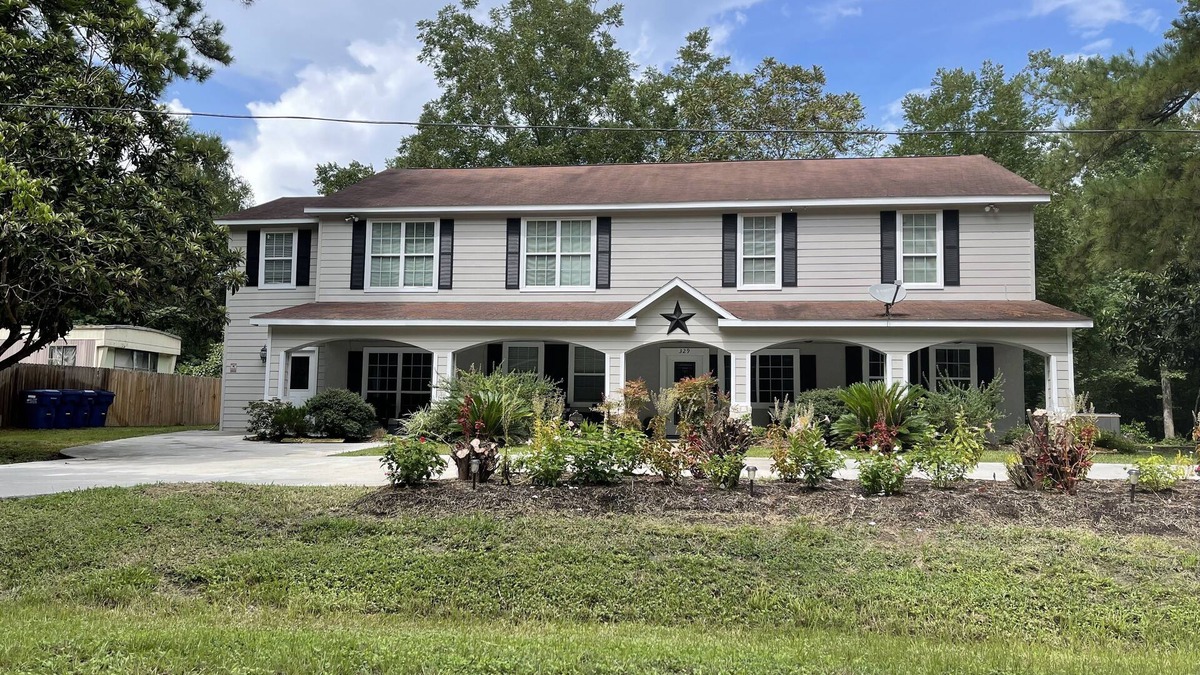 Goodrich House | The Gentle Villa Retreat " Come to our place where all worries are left behind"