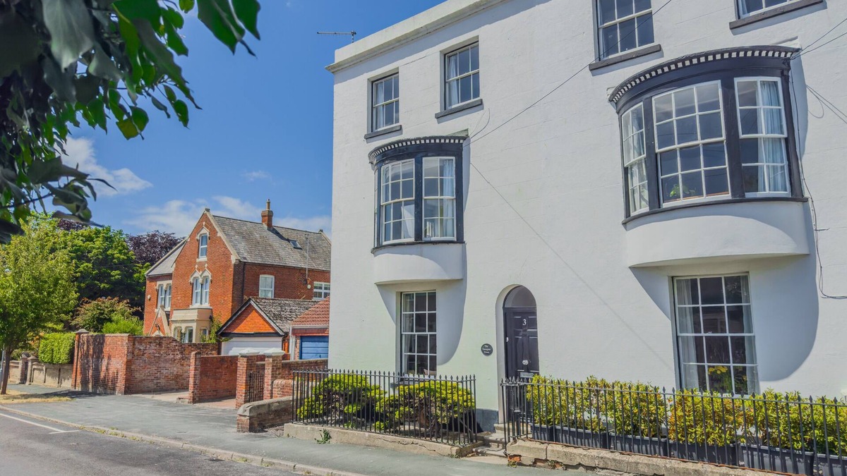 Weymouth House | The Georgian House - Four Bedroom House, Sleeps 8