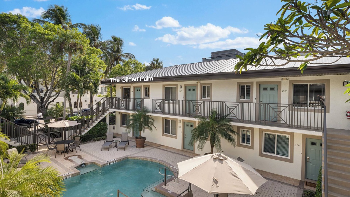 Old Naples Condo | The Gilded Palm - Naples, 4 Blocks to Beach, 1/2 Block to 5th Ave Downtown, Pool