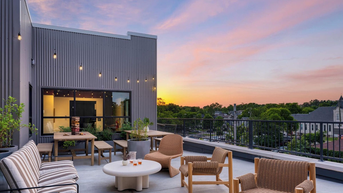 12 South Apartment | The Gilmore Hotel in 12 South | Sleeps 24