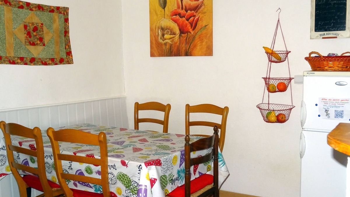 Puisserguier House | The gîte du petit Geko, a quiet village house, between the sea and the mountains