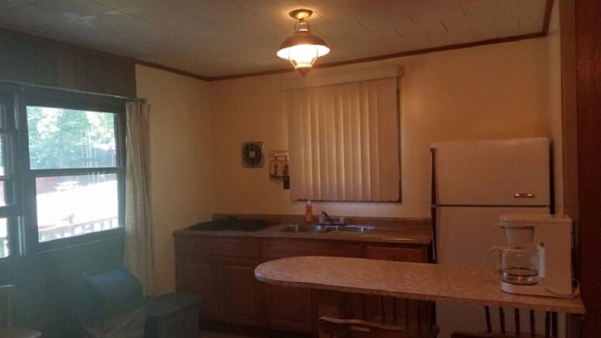 Lake George Cottage | The Gold Eagle Cabin