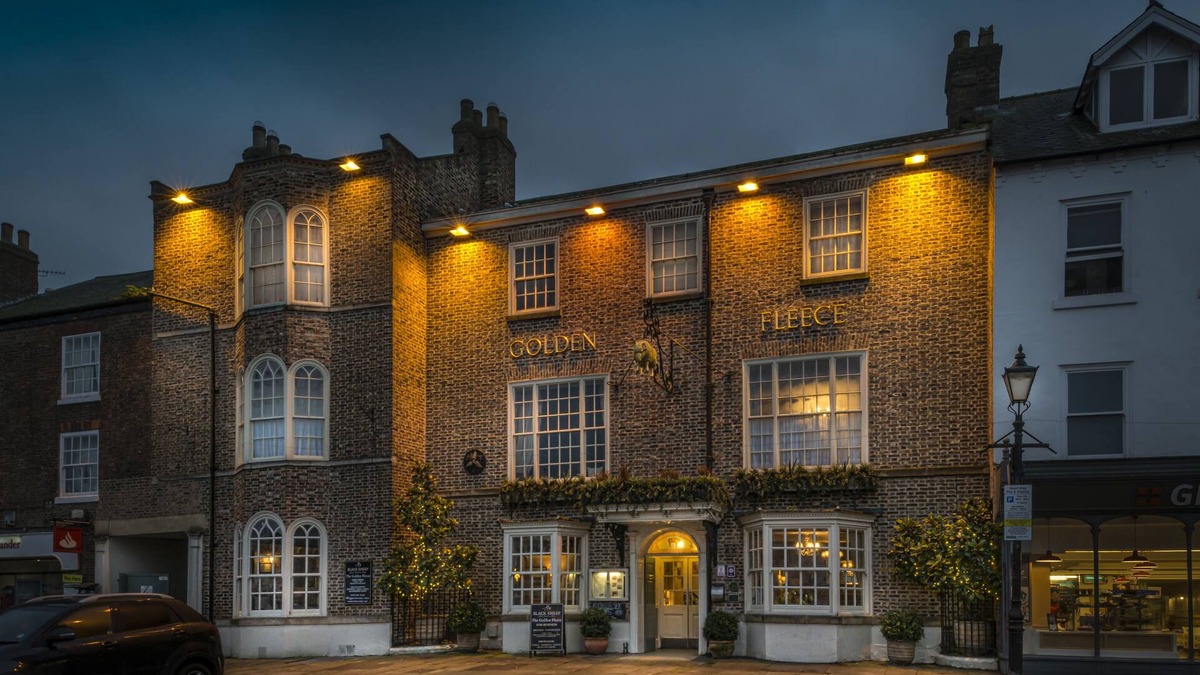 Thirsk Hotel | The Golden Fleece Hotel, Thirsk, North Yorkshire