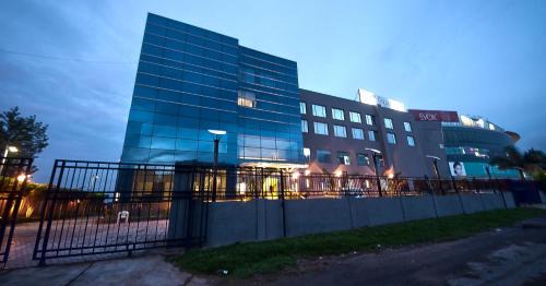 Zirakpur Hotel | The Golden Plaza Hotel