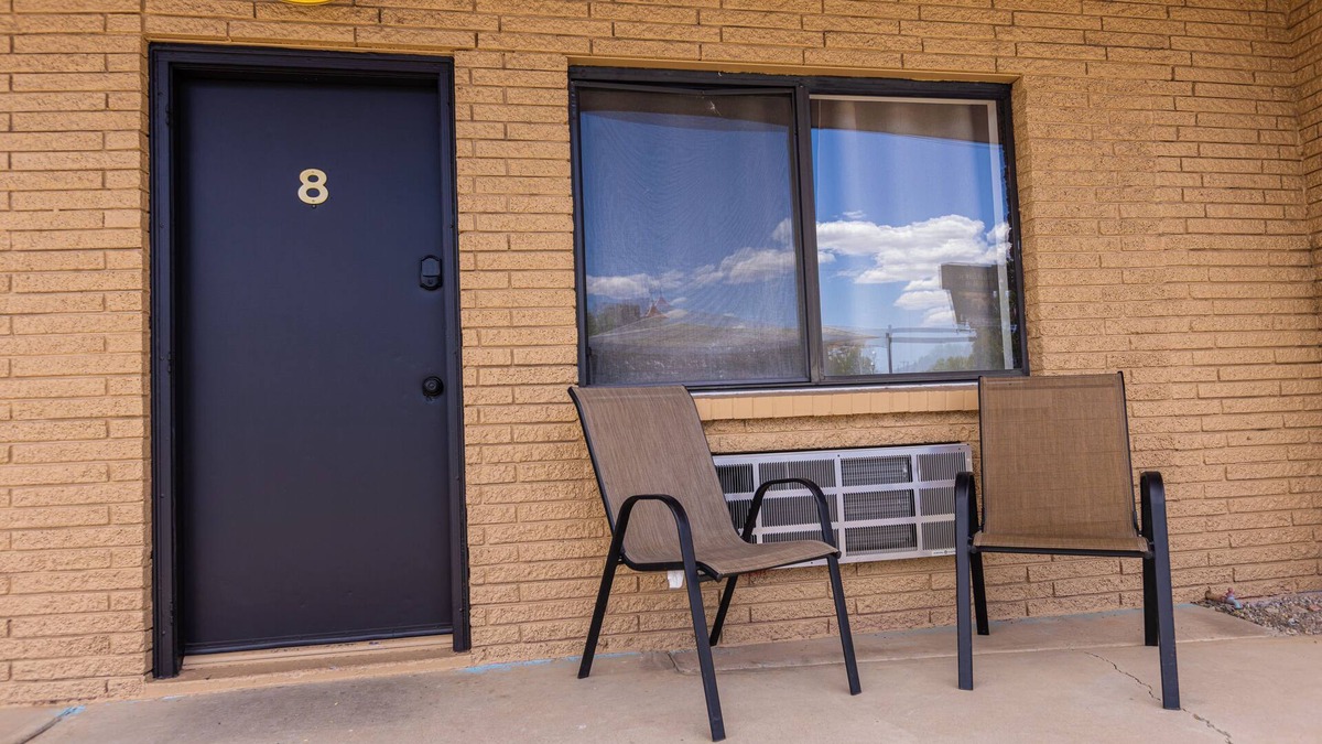 Panguitch Hotel | The Golden Spurs