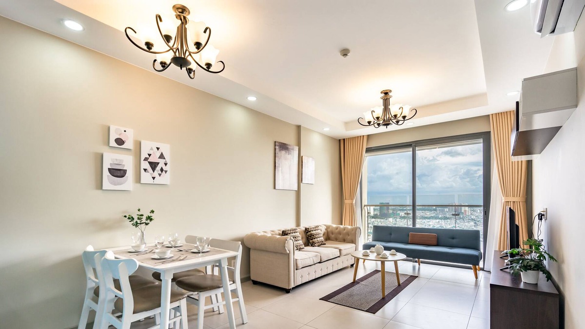 District 4 Apartment | The Goldview Residence