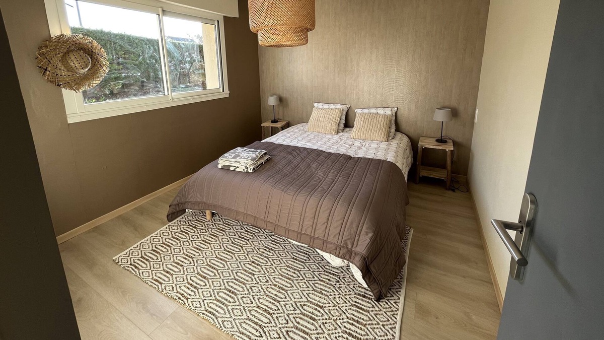 Saint-Martin de Brehal Apartment | The grain of sand