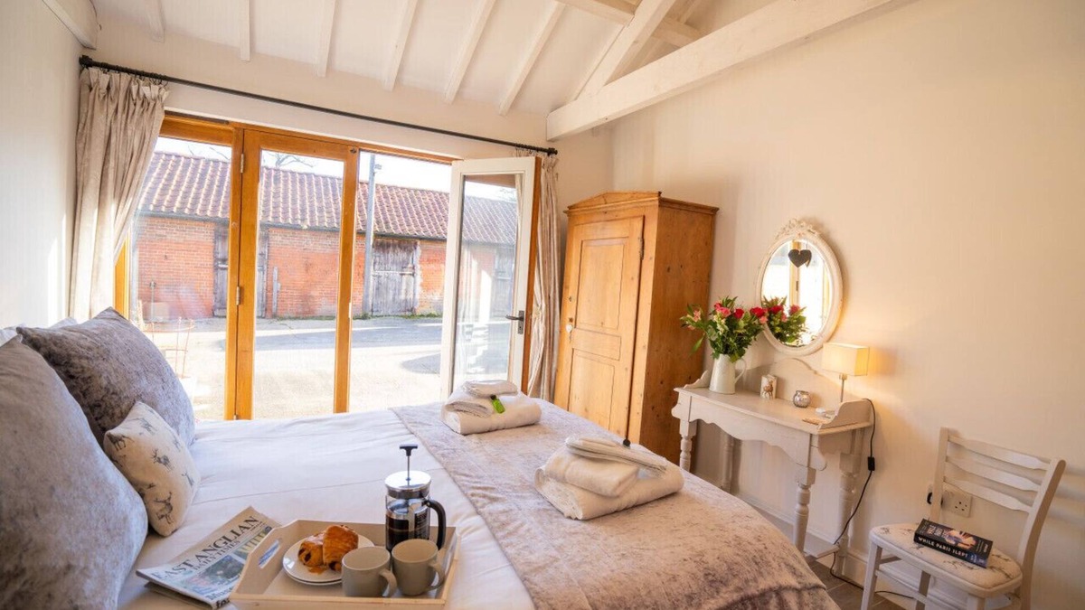 Diss House | The Granary at Red House Farm