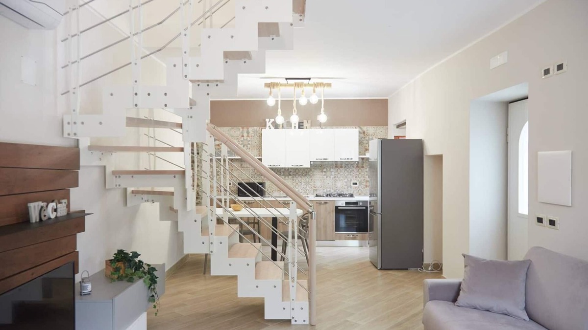 Ascea House | The Granary