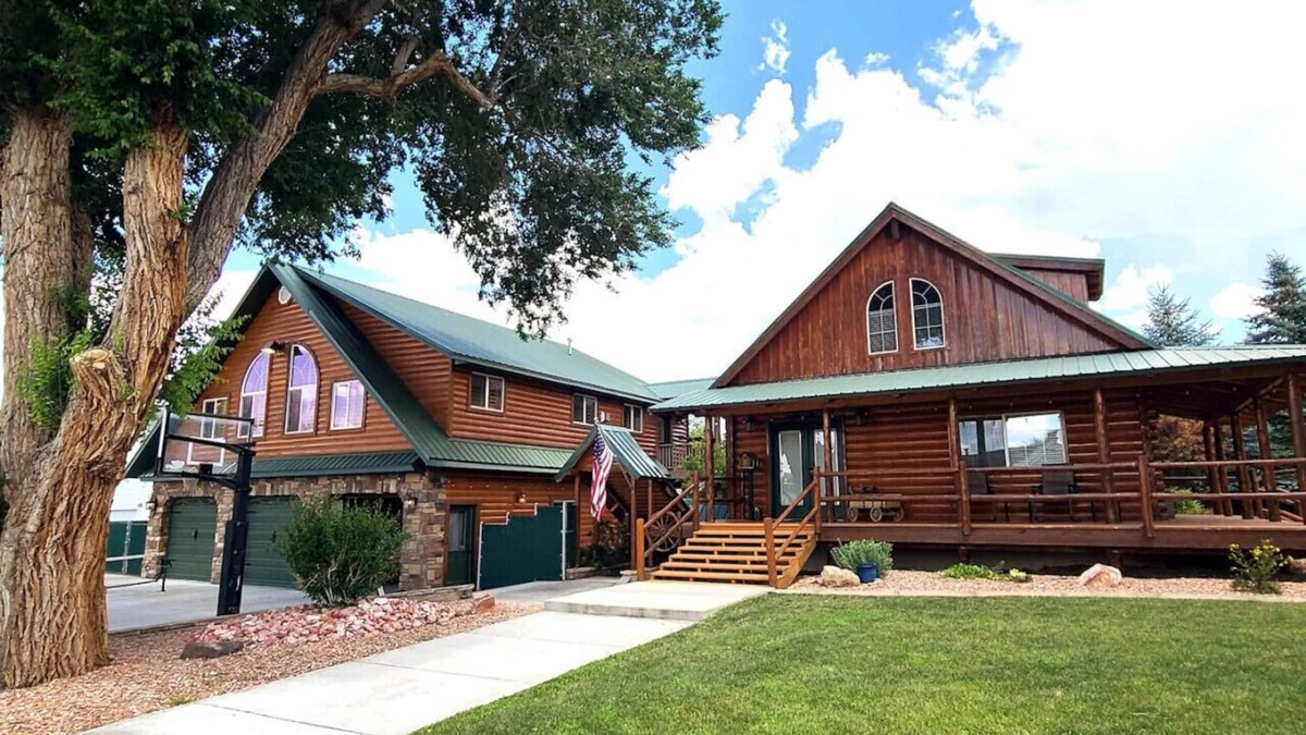 Parowan Cabin | The Grand Circle Homestead & Retreat
