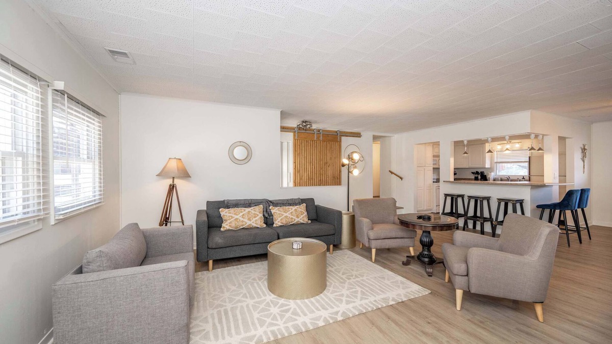 Ludlow Apartment | The Grand Elm Suite 2