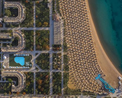 Village Road Hotel | The Grand Hotel, Hurghada