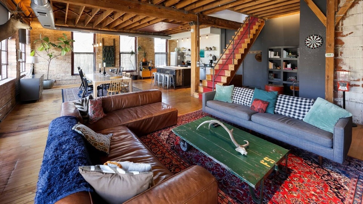 Logan Square Condo | The Grand Kimball Lodge, Logan Square, Sleeps 20 by RedAwning