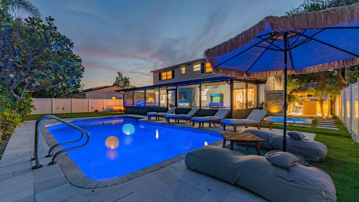 Bay Crest Park House | The Grand Oasis, Tampa's Best