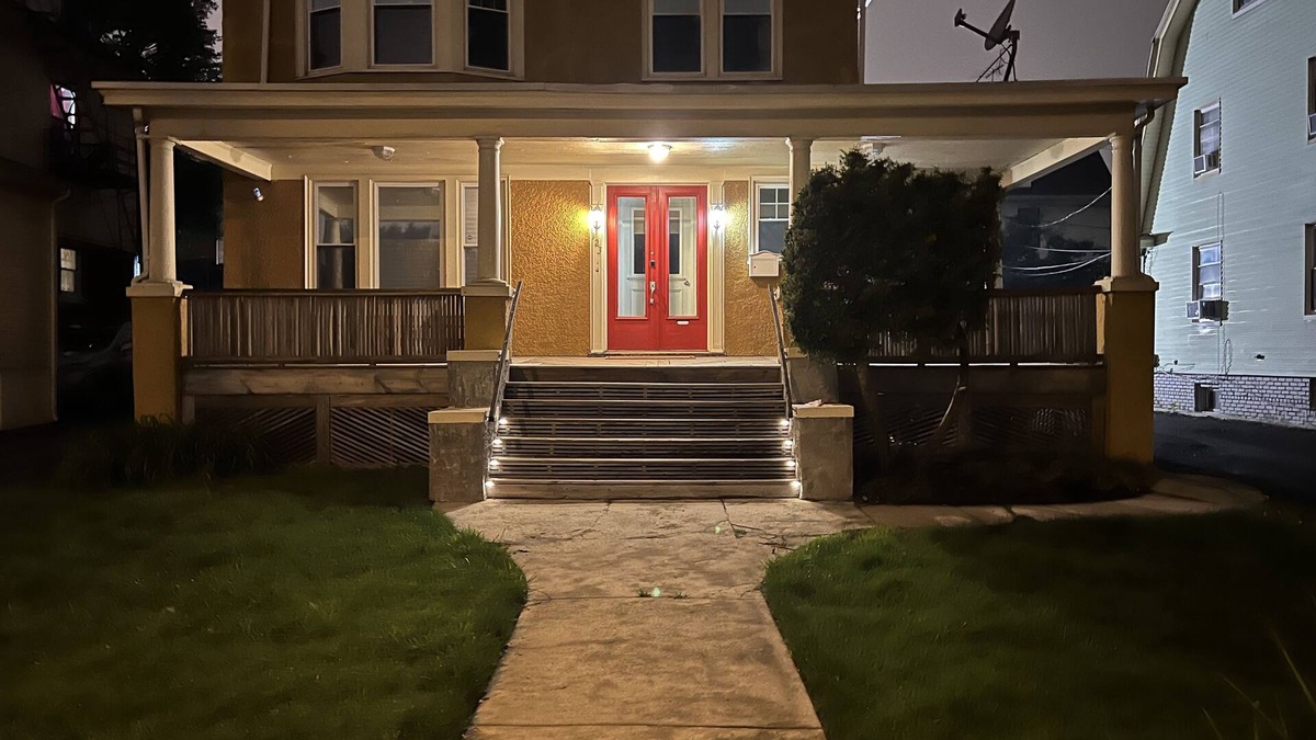 East Orange House | The Grand Parkway