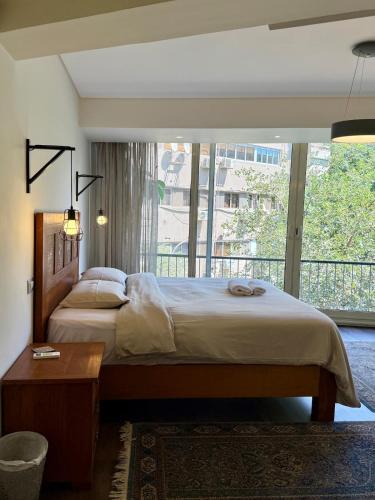 Shurtah al-Dakhlah Apartment | The Grand Tree House In Zamalek!