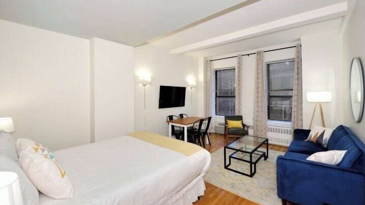 Midtown Apartment | The Grand V Vibe 8632