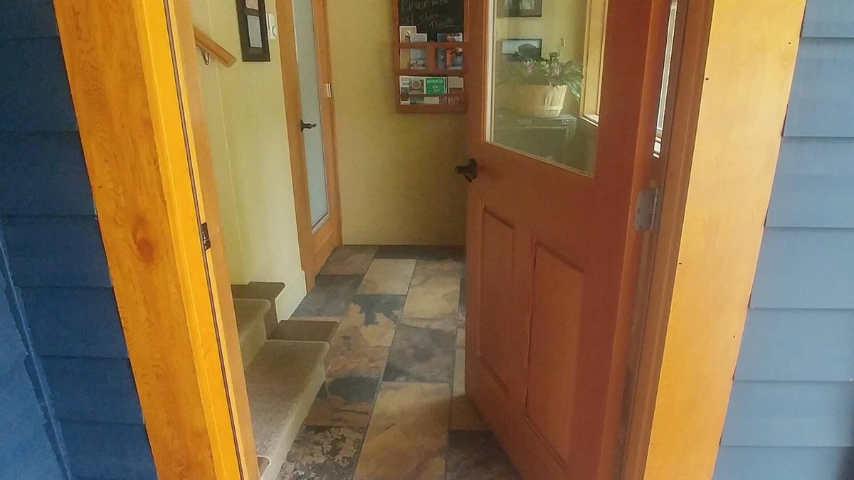 Regional District of Nanaimo Bed & Breakfast | The Grande Fir Room