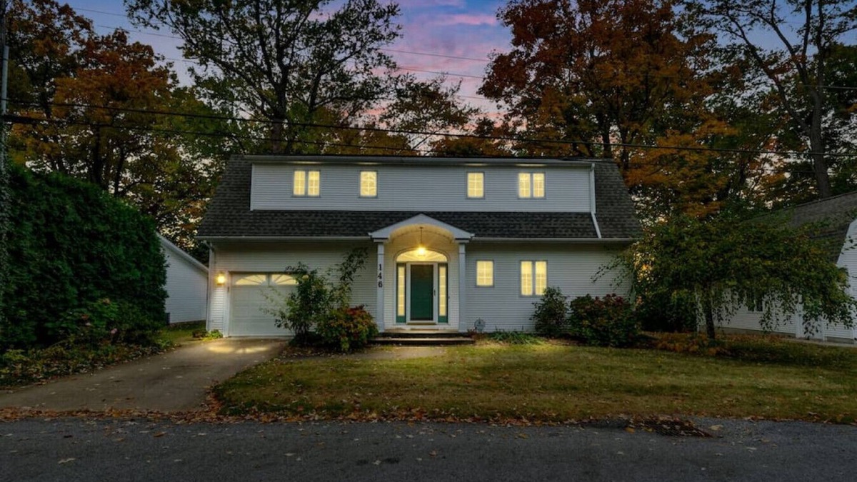 North East House | "The Grape Escape"-Stylish Retreat Wine Country PA