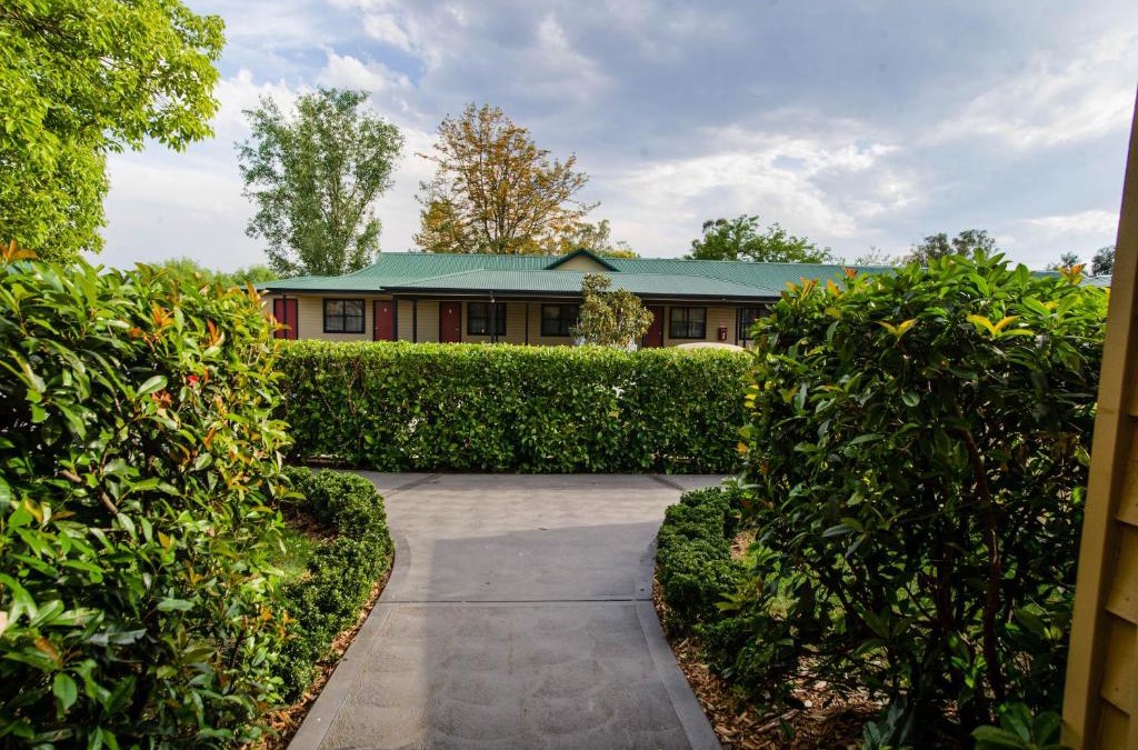 Denman Hotel | The Grapevine Motel