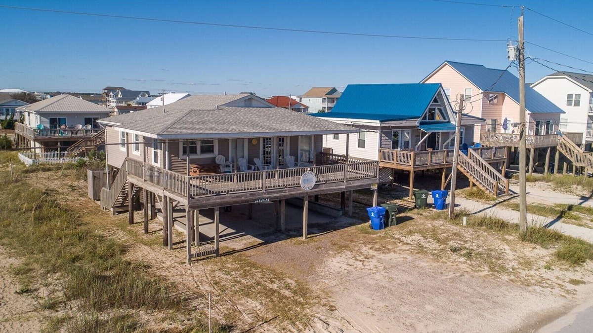 Surf City House | "The Great Escape" can’t be beat for an amazing island experience.