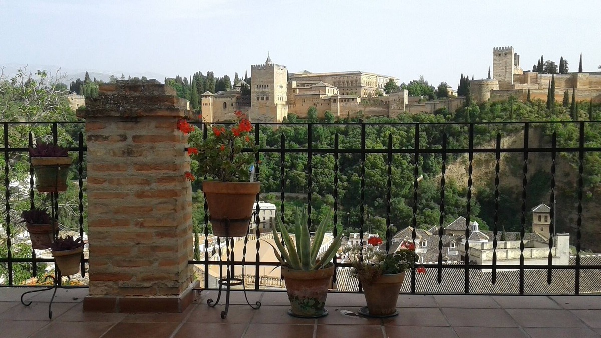 Albaicin House | The Great View House. Large veranda terrace with unbeatable views in front of the Alhambra
