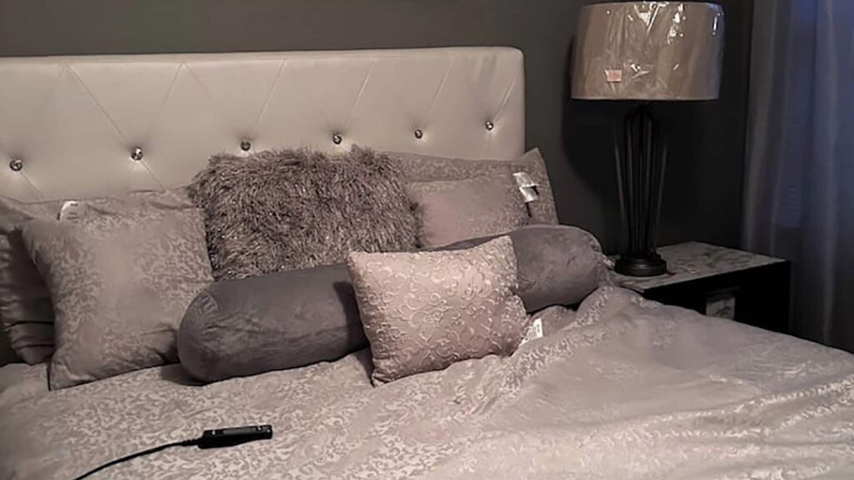 Ellenwood House | The Great White Escape Room