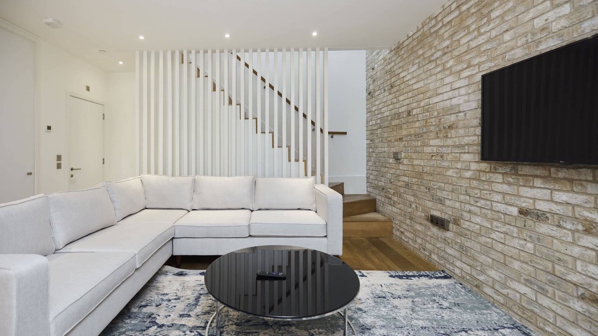 Peninsula Apartment | The Greenwich Balcony Home