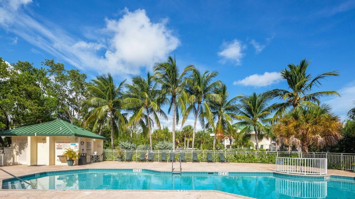 Key West Apartment | The Grenada Suite Pool View Private Balcony