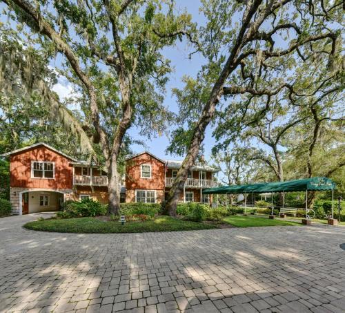 Saint Simons Island Bed & Breakfast | The Grey Owl Inn