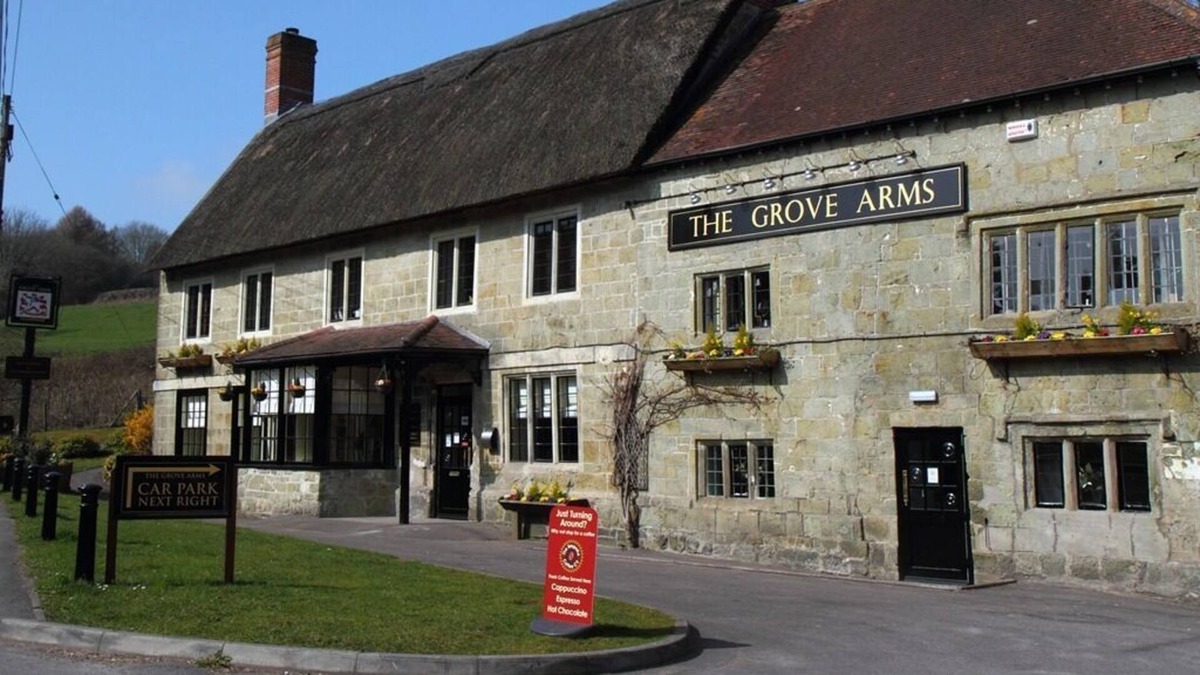 Ludwell House | The Grove Arms