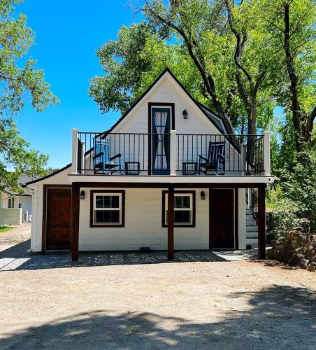 Reno House | The Guesthouse with Pool and Hot Tub Near Casinos