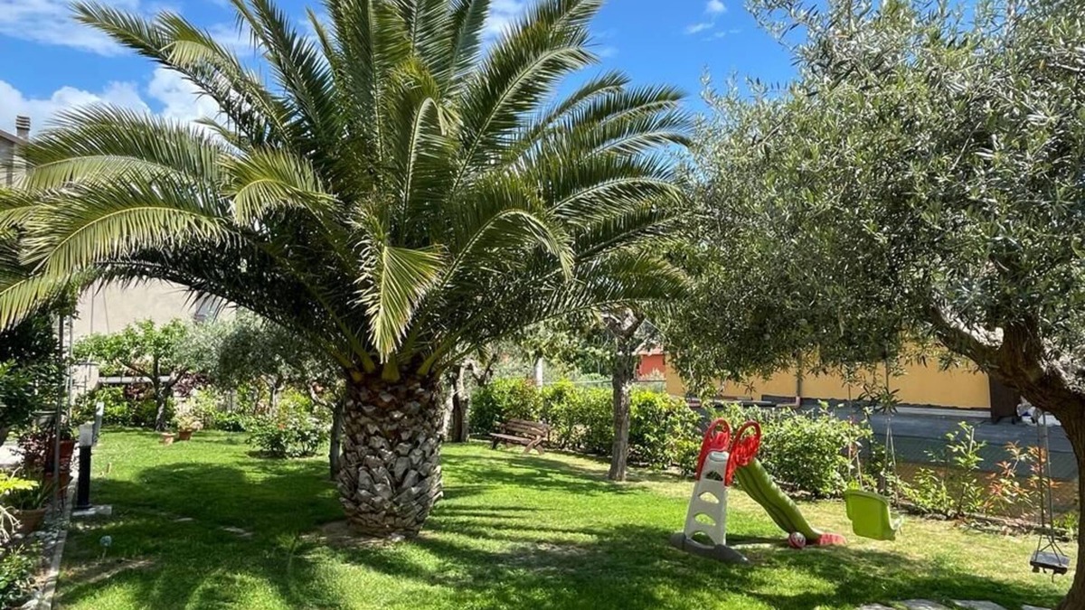 Passignano sul Trasimeno Apartment | The house of roses