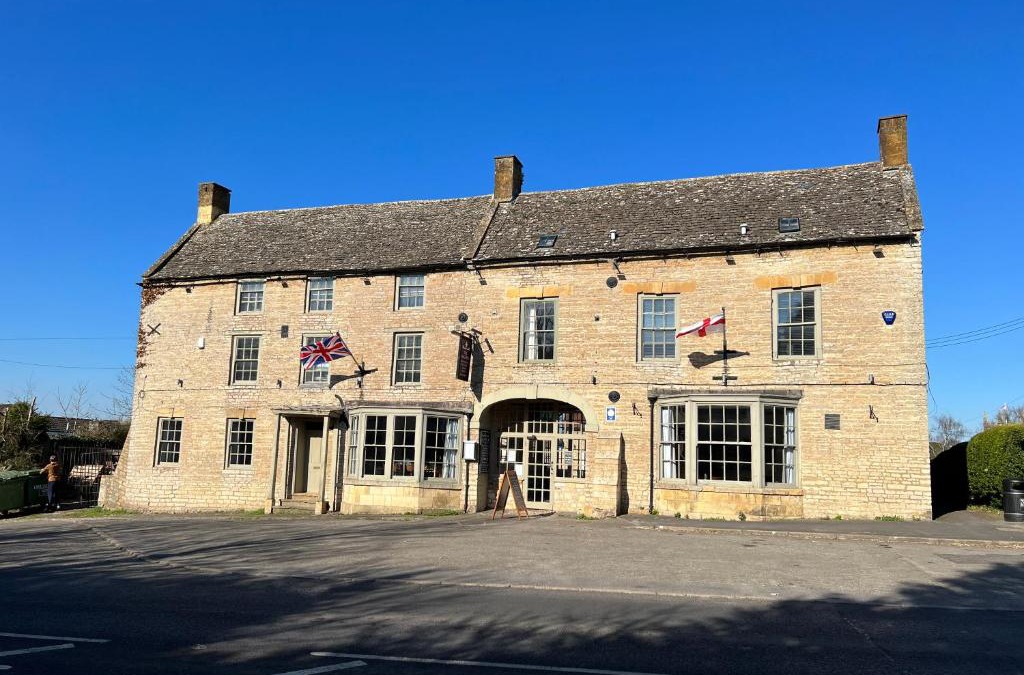 Halford Hotel | The Halford Bridge Inn