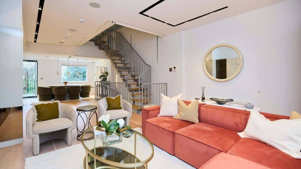 St. Johns Wood House | The Hamilton Gardens Hideaway