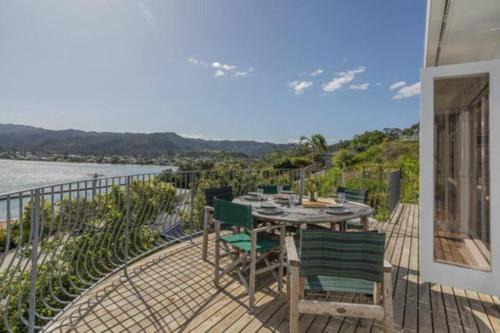 Tairua House | The Harbour Masters Cottage