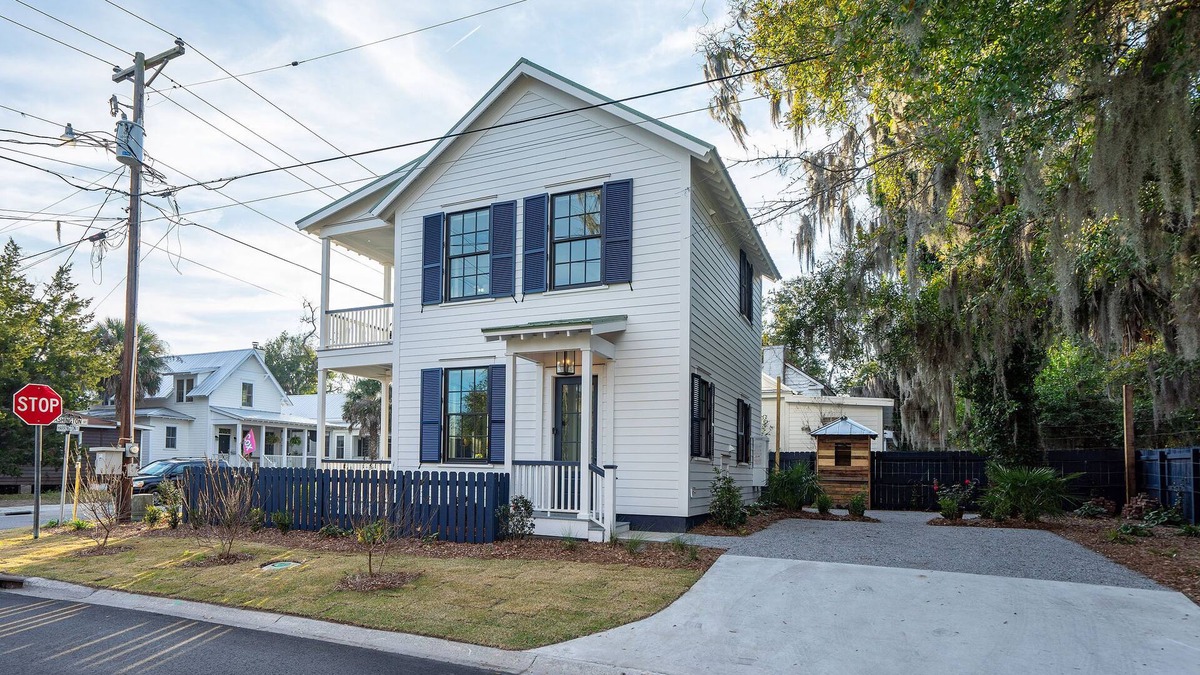 Historic District Condo | The Harrington in downtown Beaufort