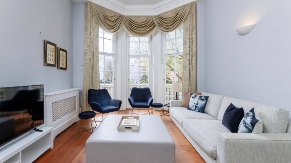 Knightsbridge Apartment | The Harrods 2 bedrooms 2 bathrooms with balcony