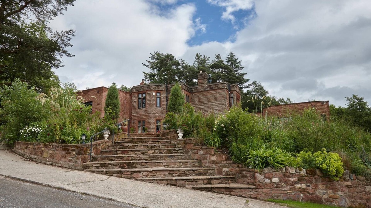 Ainstable Bed & Breakfast | The Heather Glen Country House