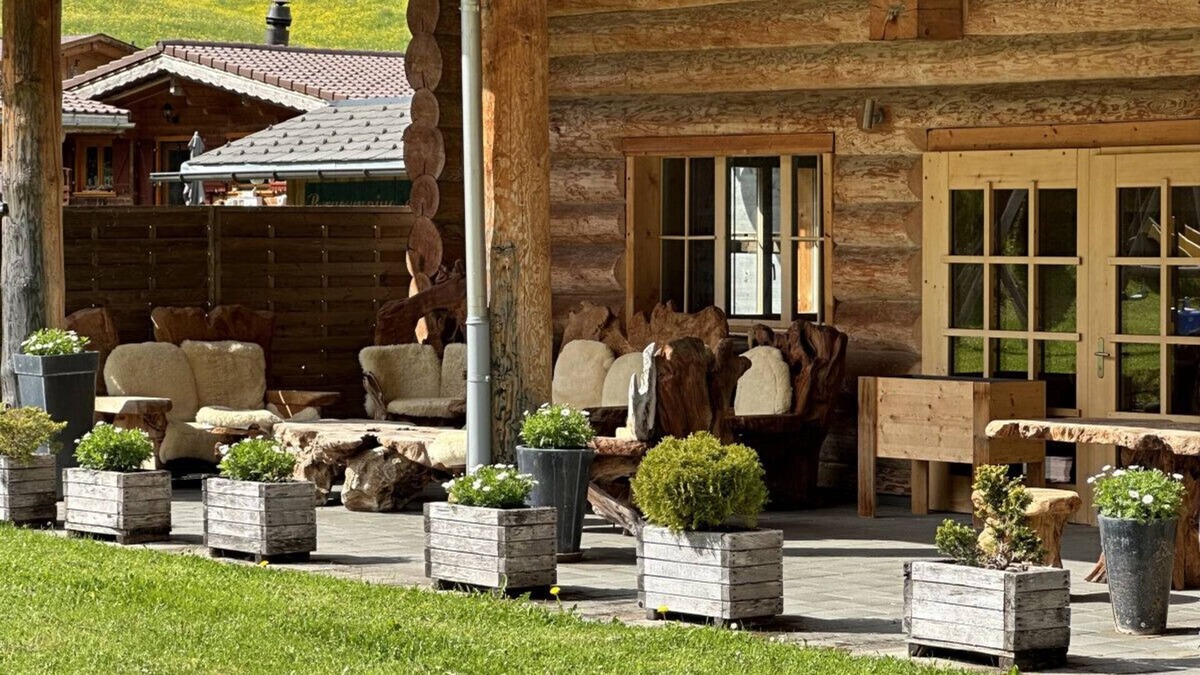 Gsteig Apartment | The Heiti lodge N - Log House Apartment