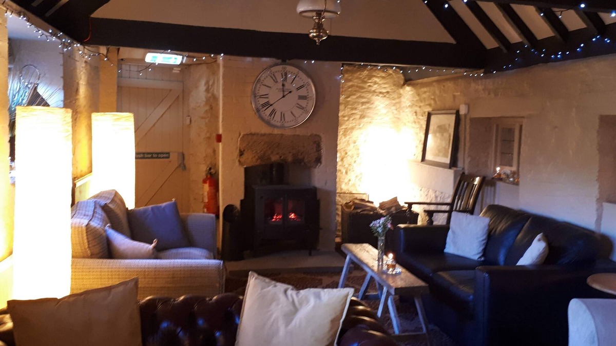 East Coker Hotel | The Helyar Arms