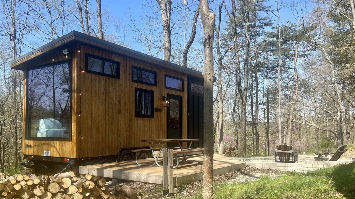 Logan House | The Hemlock Tiny House