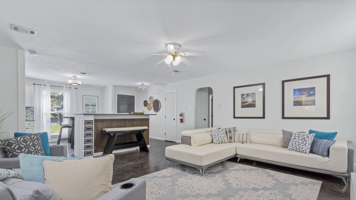 Ocean Springs House | The Heron House. Gameroom. Minutes to the Beach and Downtown!!