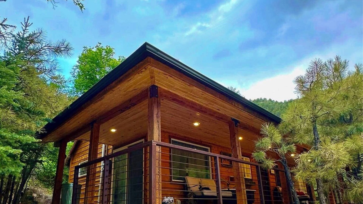 Glendale Cabin | The Hideaway, A Concealed Cabin @ East Zion & Bryce