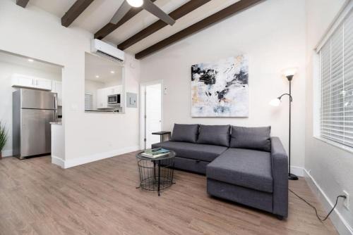 Lake Ridge Apartment | The Hideaway at Lake Ridge 3